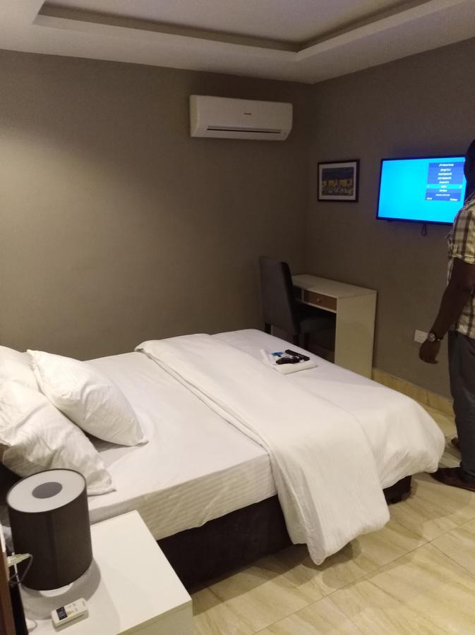 Blackwood Hotels Икеджа Екстериор снимка